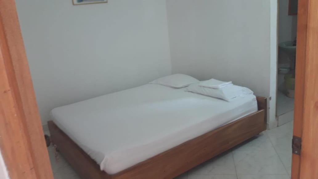 Hostal La Estrella Real 阿沃莱特斯 外观 照片